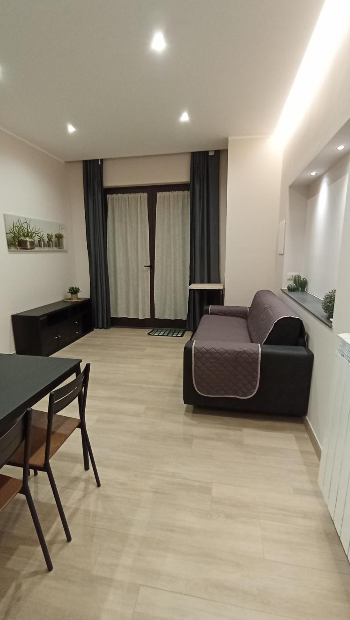 Gelsonero Apartments Ragalna エクステリア 写真